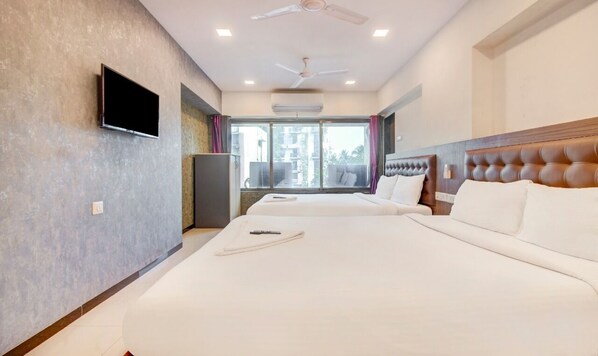 Premier Room | Desk, iron/ironing board, free WiFi, bed sheets
