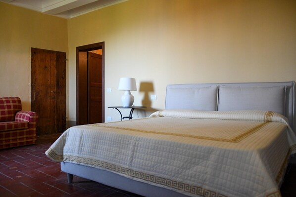 3 bedrooms, individually furnished, bed sheets