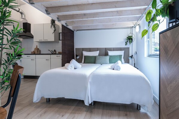 2 chambres, bureau, Wi-Fi gratuit, draps fournis