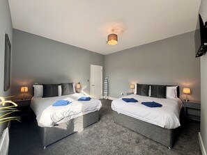 2 Schlafzimmer, Bügeleisen/Bügelbrett, WLAN, Bettwäsche
