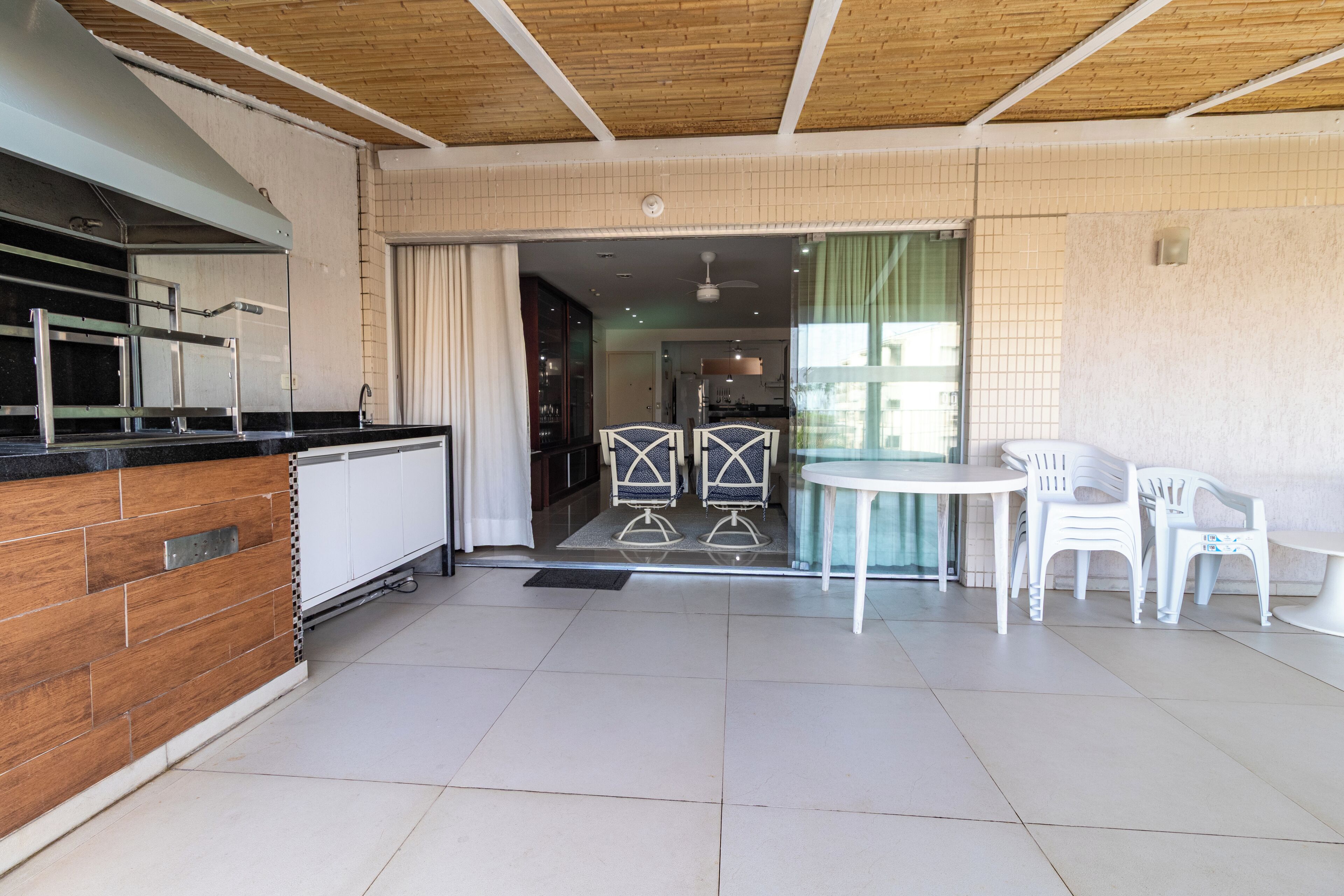 Classic Apartment, 3 Bedrooms, Kitchen | Lanai