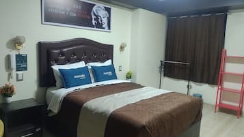 Standard Double Room, Non Smoking, Private Bathroom | Down duvets, Select Comfort beds, desk, laptop workspace