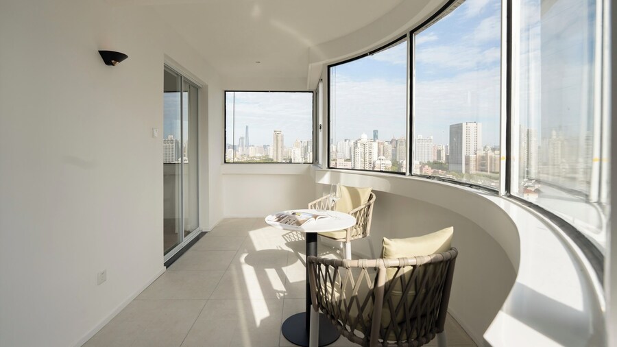 Book and Bed - Xujiahui