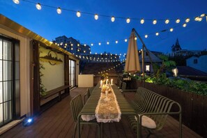 Senior Villa | Terrace/patio