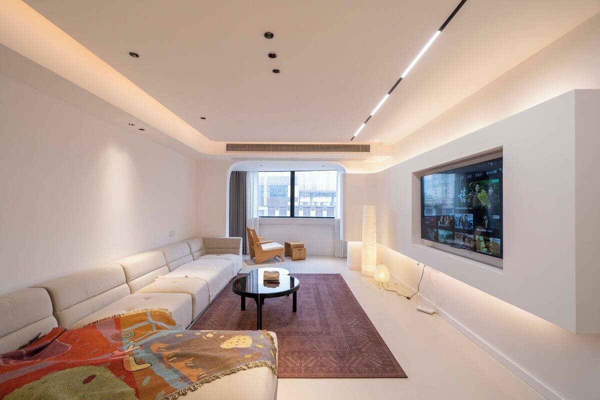Senior Apartment | Living room | Flat-screen TV