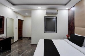 Classic Double Room, City View | Iron/ironing board, free WiFi - hotel sunrise (Noida)