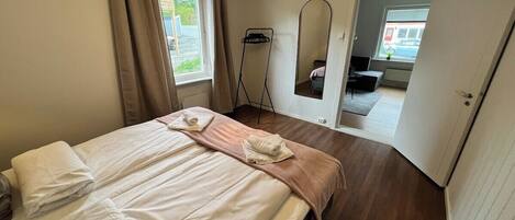 2 chambres, fer et planche Ă repasser, Wi-Fi, literie fournie