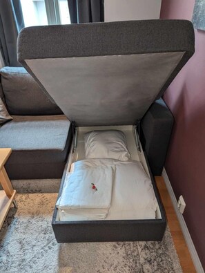 1 chambre, fer et planche à repasser, accès au Wi-Fi (inclus)