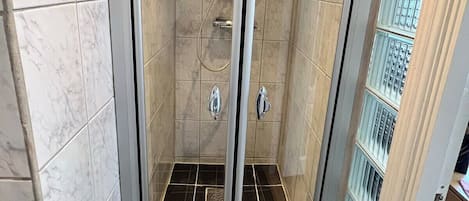 Kostenlose Toilettenartikel