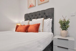 1 habitación, tabla de planchar con plancha y wifi gratis