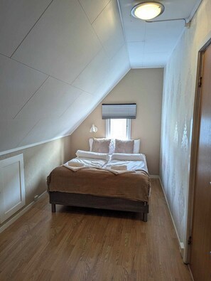 1 quarto, ferros/tábuas de passar roupa, Wi-Fi, roupa de cama