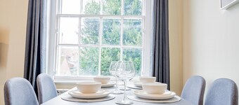 WhiskAwayHomes Shaw Street Apartment 5