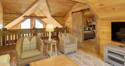 Family Oasis w/ Game Room & 2 Decks in Blue Ridge!