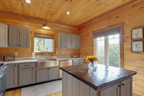 House (3 Bedrooms) | Interior - Family Oasis w/ Game Room & 2 Decks in Blue Ridge! (Blue Ridge)