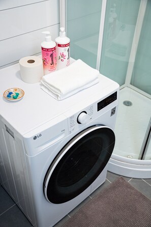 Interior - Modern apartment near train station (H77A) (Narvik)