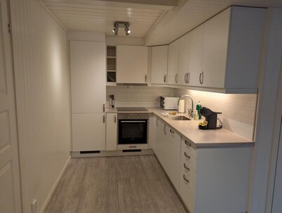 Central Station Retreat (H77A)