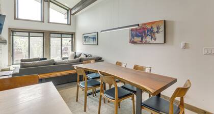 Sauna & Ski Shuttle Access: Mtn-view Condo in Avon