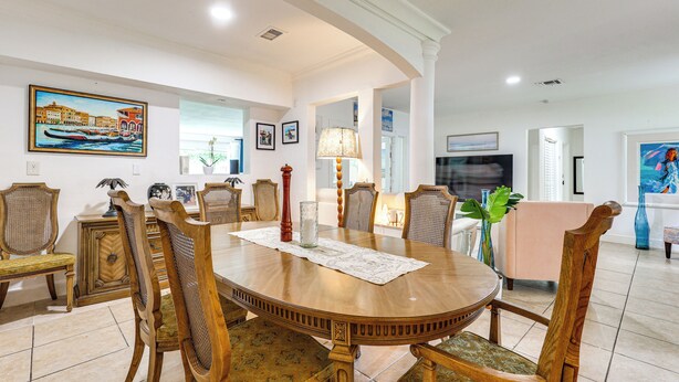Interior - 5 Mi to Beach: Home w/ Shared Yard in North Miami (North Miami)