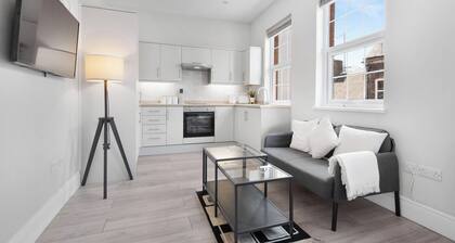 WhiskAwayHomes Taylor Bennett Apartment 1