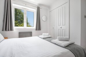 3 chambres, fer et planche à repasser, Wi-Fi gratuit