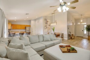 House (4 Bedrooms) | Interior