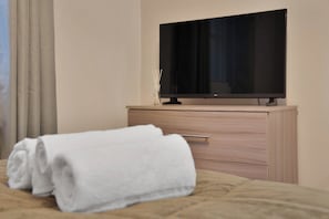 1 bedroom, iron/ironing board, free WiFi