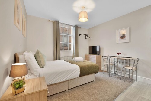 WhiskAwayHomes Jenkins House Apartment 2