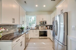 House (2 Bedrooms) | Interior - Waterfront Deck w/ Fire Pit: Lake Spokane Gem! (Nine Mile Falls)