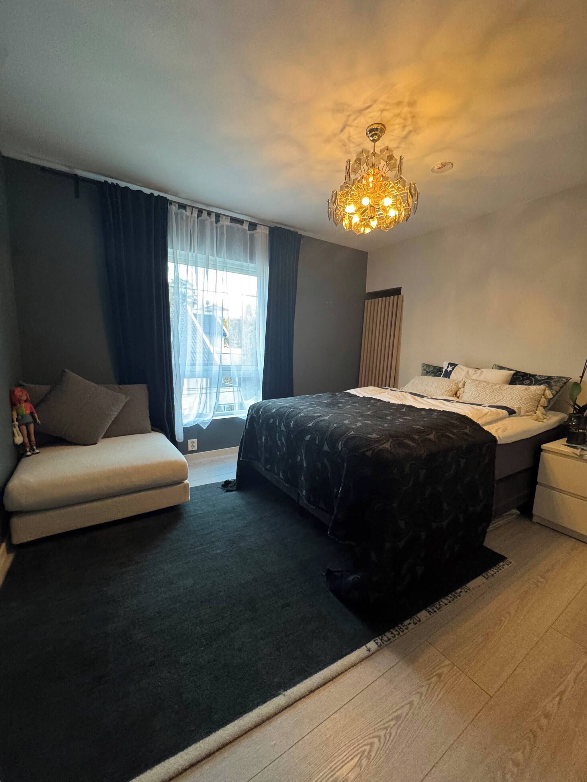 Hus, 5 soverom, balkong, hageutsikt | 5 soverom