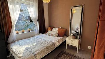 House, 5 Bedrooms, Balcony, Garden View | 5 bedrooms