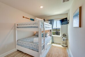 Apartment (3 Bedrooms) | Interior - Steps to Ocean: Chic Home w/ Patio in Port St Joe! (Port St. Joe)