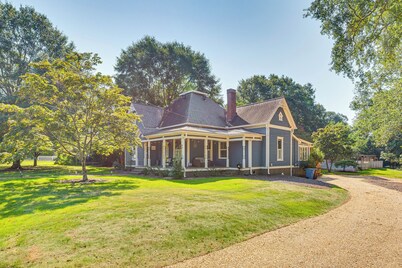 Walk to Mcdonough Square: Historic Home w/ Yard!