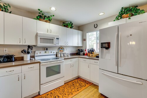 Family Home w/ Pet-friendly Yard in Fort Myers!