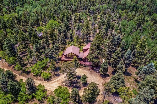 2 Min to Hiking: Cabin w/ Deck in Angel Fire