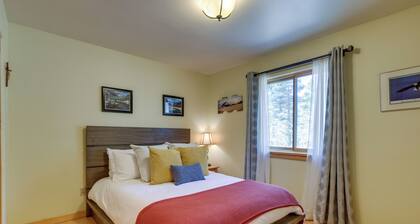 2 Mi to Hiking: Cabin w/ Deck in Angel Fire