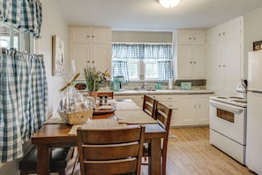 Interior - Lake Alexander Home w/ Dock: Pet-friendly! (Cushing)