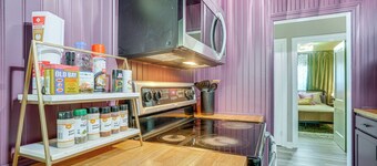 Fenced-in Yard: Home 7 Mi to Shenandoah Nat'l Park