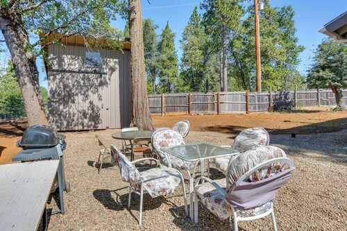 Private Horse Stall: Unplug at Shingletown Home!