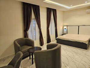 Doppelzimmer | Bügeleisen/Bügelbrett, kostenloses WLAN
