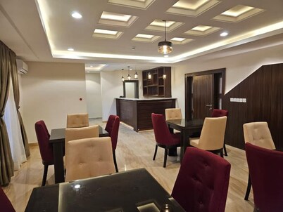 Peninsula Suites