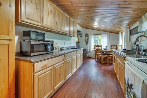 Deck + Fire Pit: Nature Lover's Retreat in Maine!