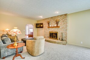 House (3 Bedrooms) | Interior