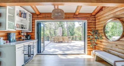 Deck, Sauna & Fire Pits: Upscale Belle Mead Cabin