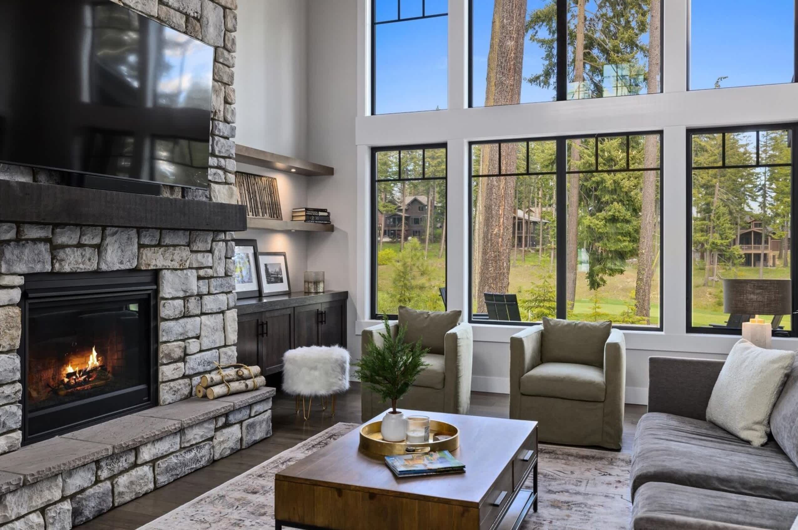 TV, fireplace, offices