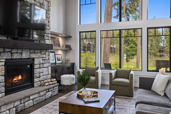 TV, fireplace, offices