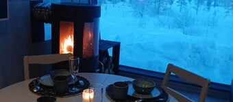 Lodge Arctic 4 – sauna, toit vitré & vue lac Inari