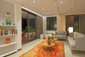 TV - Bungalow 99 (New Delhi)