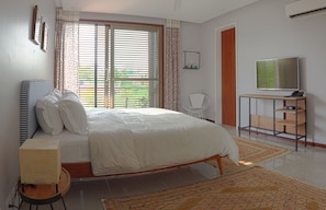 In-room safe, iron/ironing board, free WiFi, wheelchair access