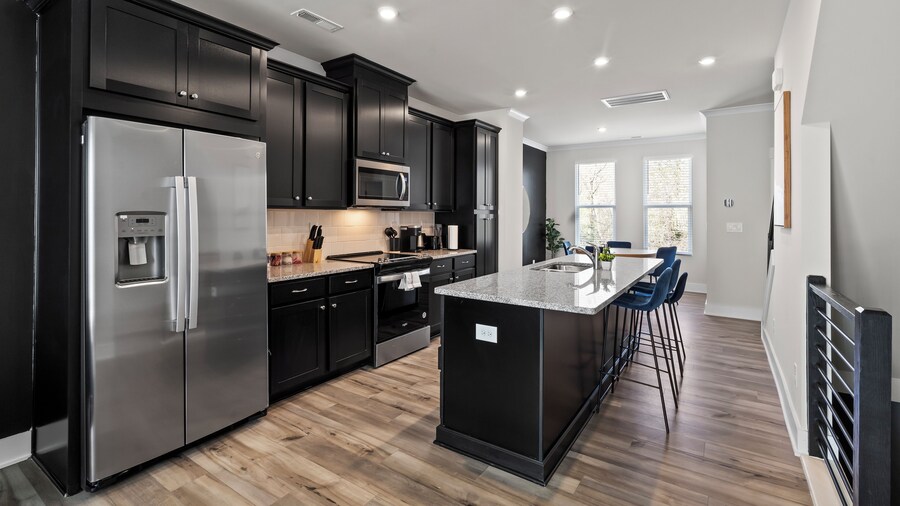 Luxe King 4BR Townhouse in Uptown CLT