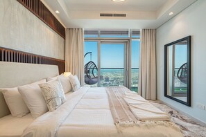 3 bedrooms, in-room safe, desk, iron/ironing board